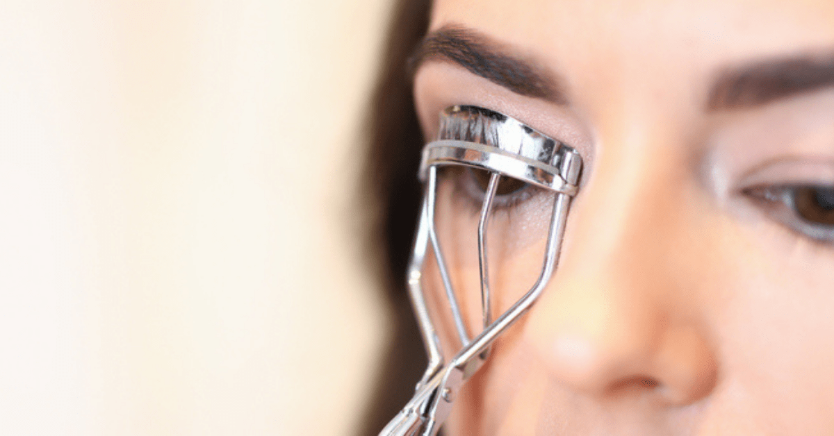 Eyelash curler