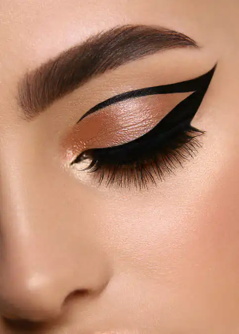 Let’s review the Cats Eye Eyeliner Stamp!