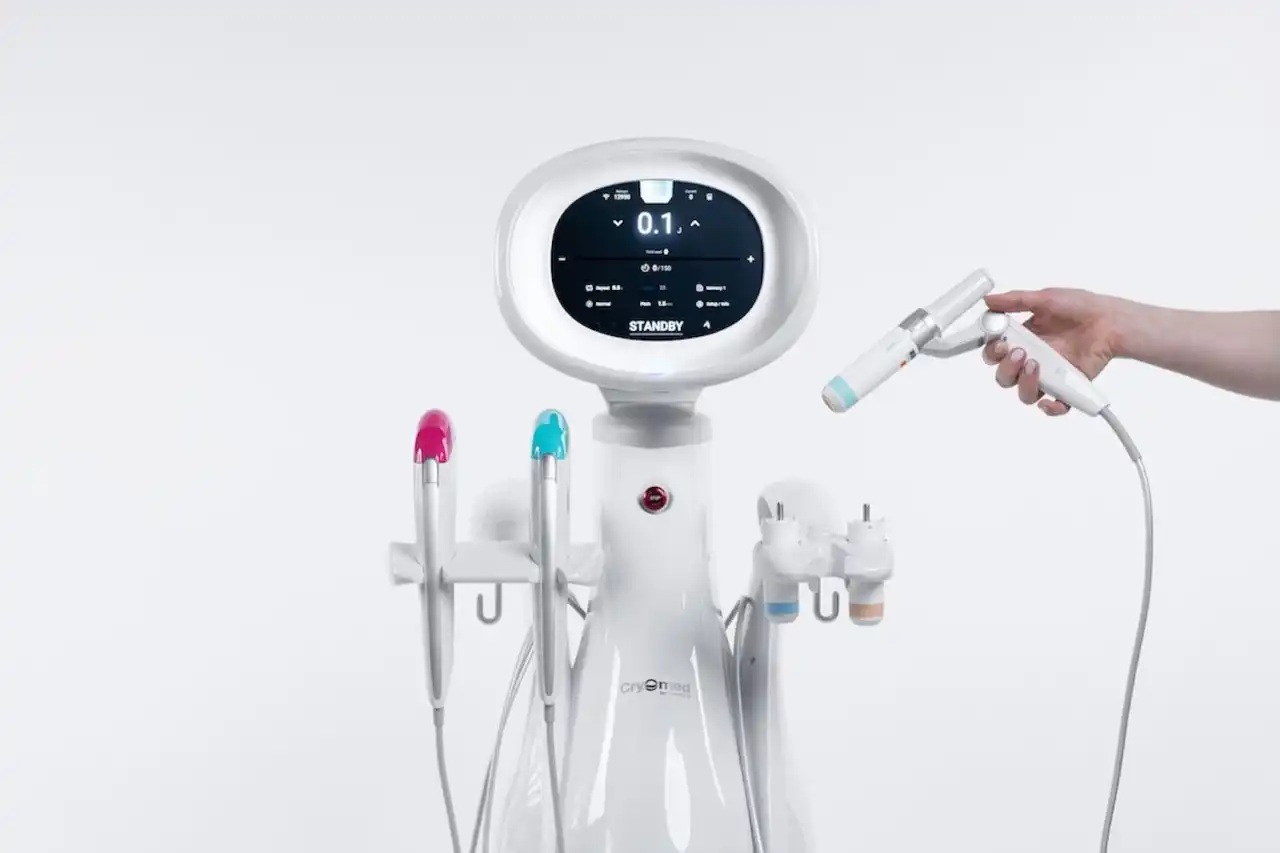 HIFU and laser skin rejuvenation treatments